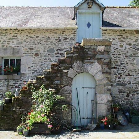 Le Petit Chateau Noyal-Pontivy Экстерьер фото