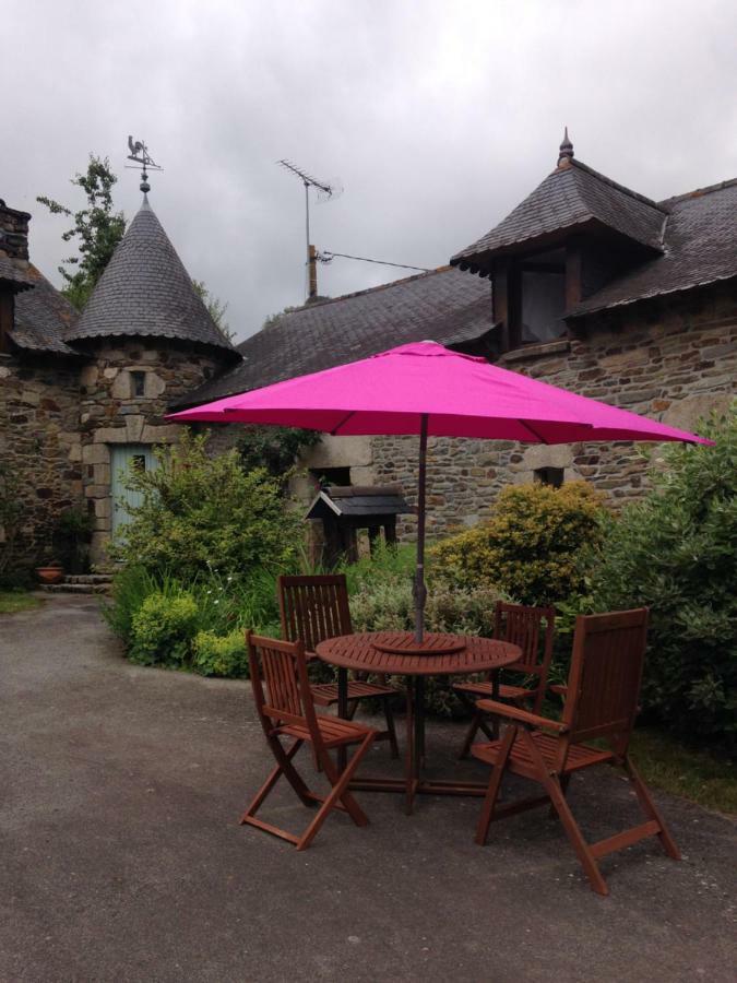Le Petit Chateau Noyal-Pontivy Экстерьер фото