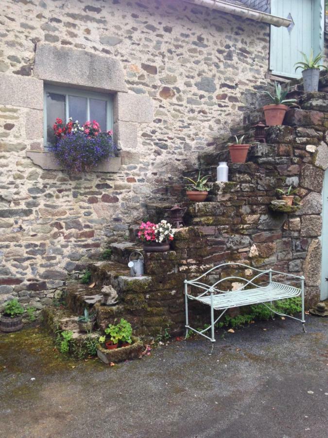 Le Petit Chateau Noyal-Pontivy Экстерьер фото
